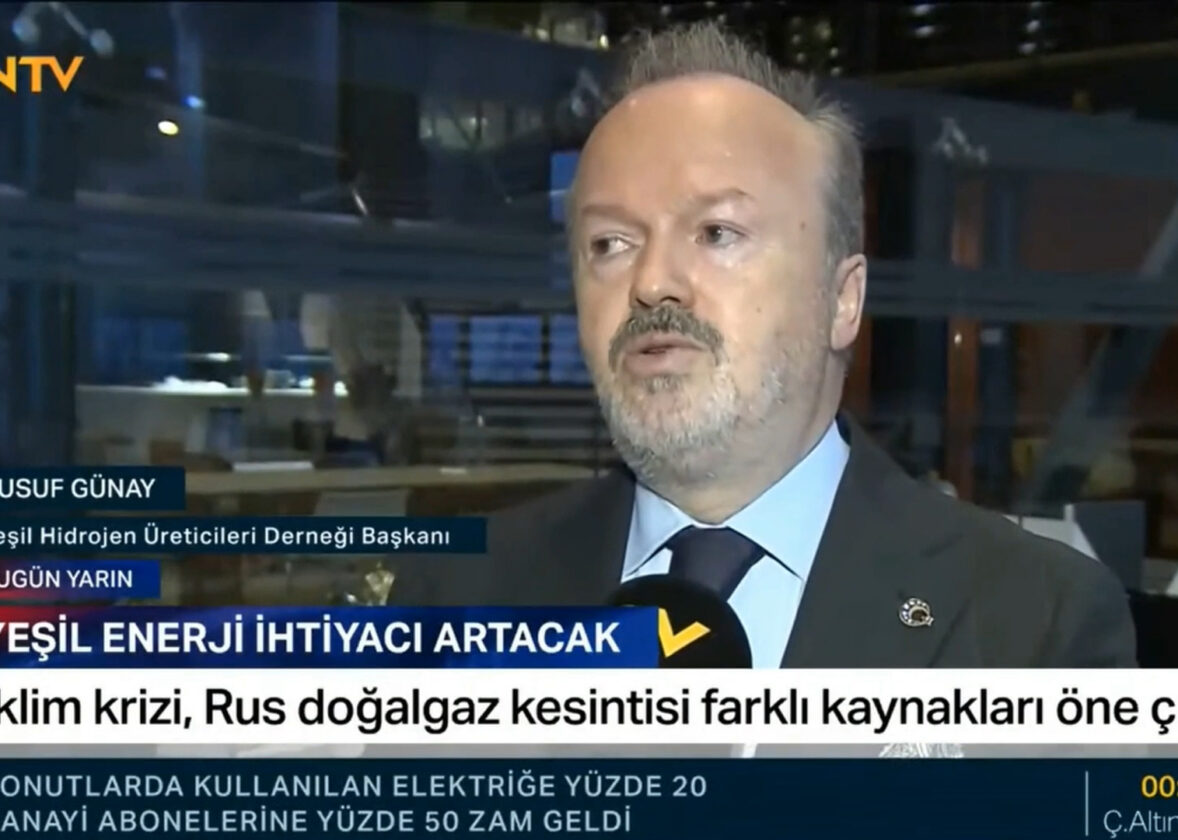 Başkanımız Sn. Yusuf Günay, NTV’de “Bugün Yarın” programında yeşil hidrojen üretimi için güneş ve rüzgar santrali kurulumlarının desteklenmesi gerektiğini anlattı.